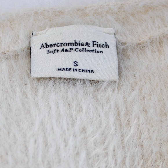 Abercrombie & Fitch Soft Eyelash Button-Down Cream Cardigan Women's Sweater Sz S - Picture 7 of 11